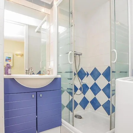 Apartment Gorgeous In